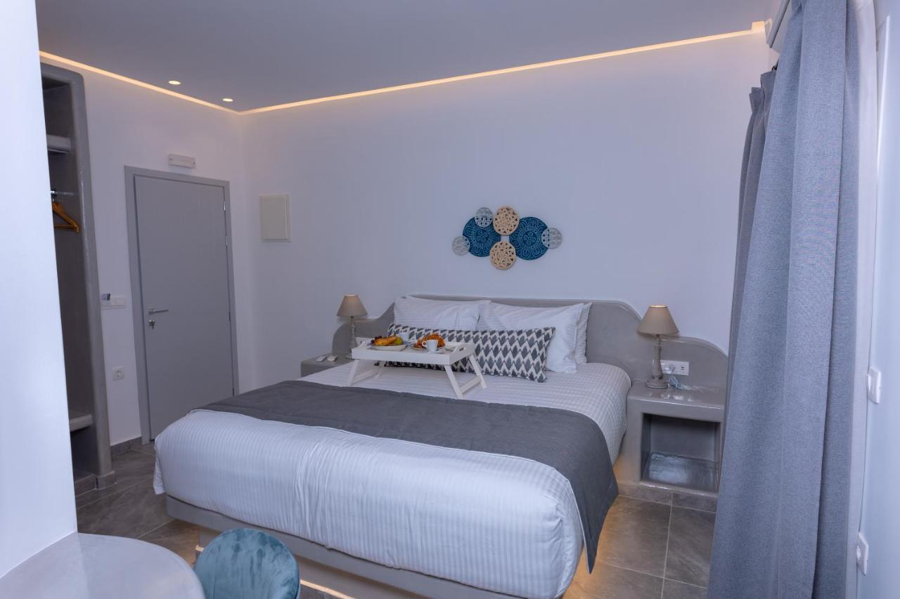 ホテル Aegean Gold Kamári エクステリア 写真